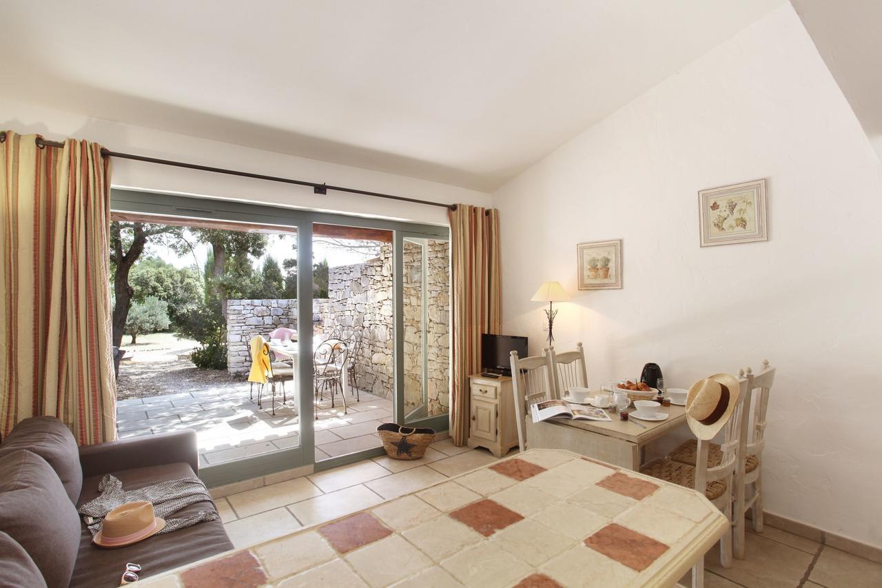Residence Odalys La Bastide Des Chenes Gordes Bagian luar foto